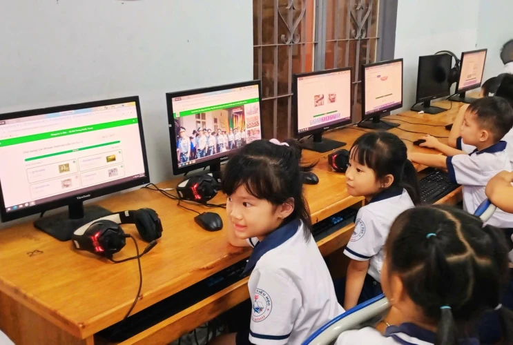 Sôi nổi Tuần lễ Đọc sách kỷ niệm 50 năm Ngày Giải phóng miền Nam