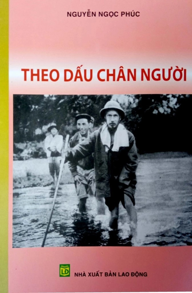 Theo dấu chân người