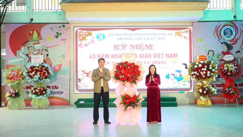 Trường THCS Bắc Sơn Tổ Chức Kỷ Niệm 43 Năm Ngày Nhà Giáo Việt Nam