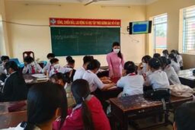 Giải pháp tổ chức hoạt động thảo luận nhóm đạt hiệu quả cao trong tiết dạy bộ môn Lịch Sử