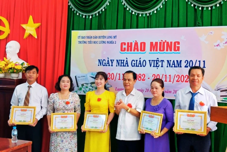 Chào mừng ngày Nhà giáo Việt Nam 20/11 năm học 2023-2024