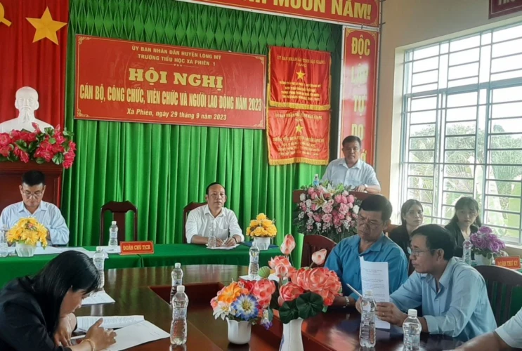 Hội nghị cán bộ, công chức, viên chức