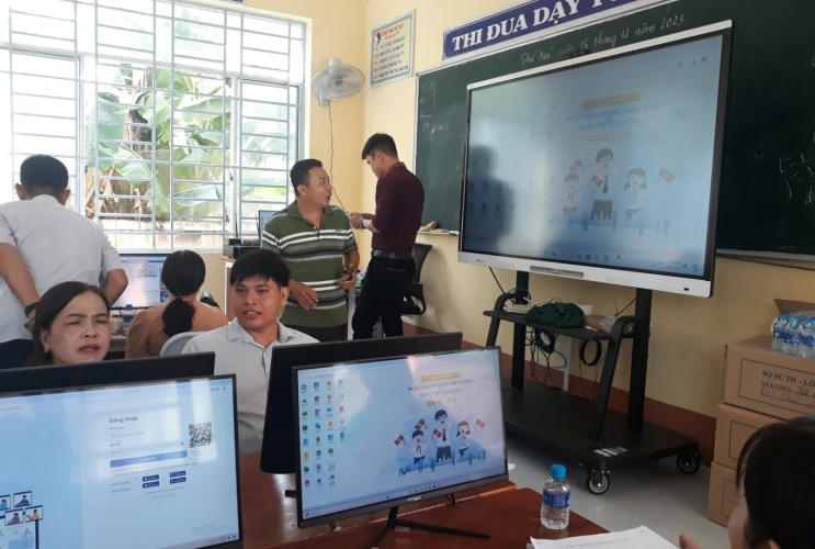 Tập huấn nhập chuẩn nghề nghiệp trên phần mềm VNEDU