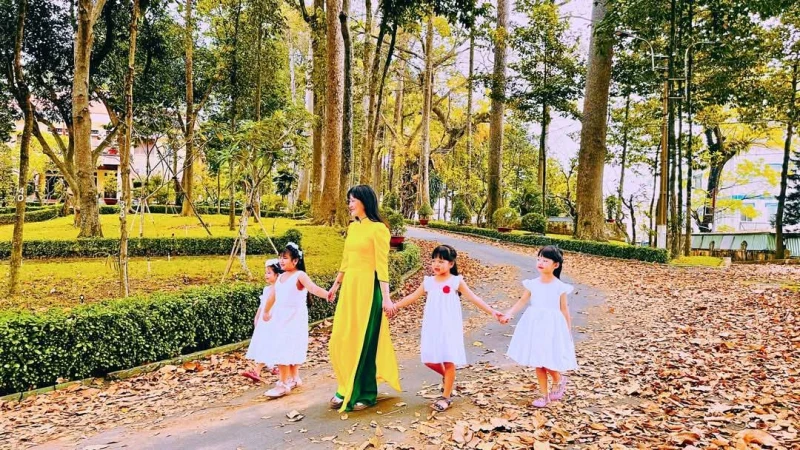 Trường Mầm non Tuổi Xanh – Mùa thu trên quê hương đất thủ