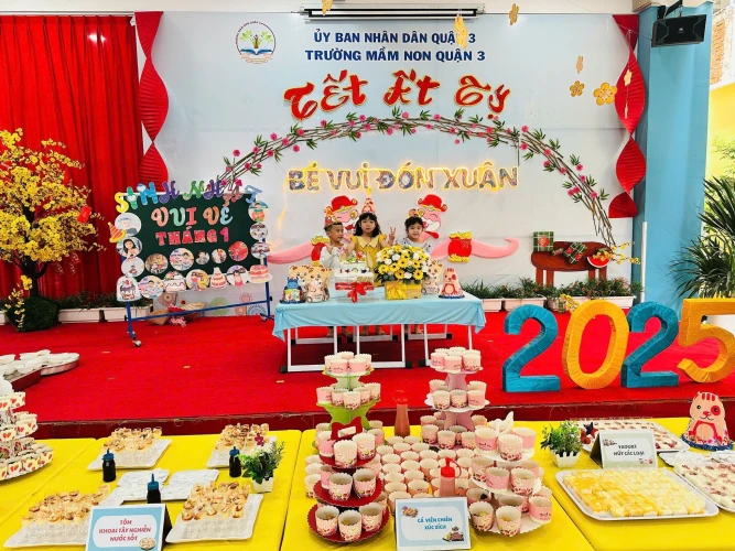 Bữa tiệc cuối năm đầy ấm áp