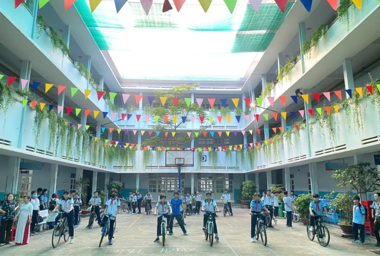 Hoạt động thể dục thể thao kỷ niệm 42 năm ngày Nhà giáo Việt Nam