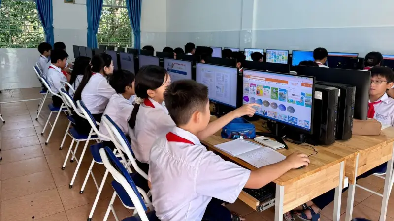 Trường THCS Long Toàn - Lan tỏa văn hóa đọc thời đại số