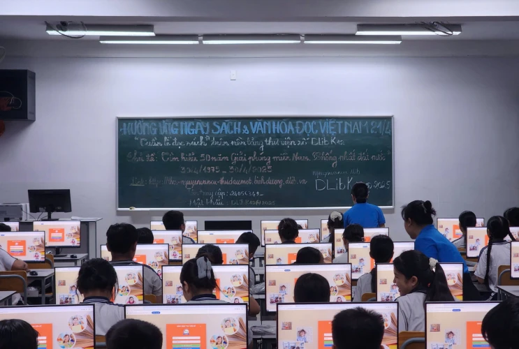 Cháy Bỏng Lòng Tự Hào Dân Tộc – Tuần Lễ Đọc Sách Tại Trường THCS Nguyễn Văn Cừ Cùng Thư Viện Số DLib K12