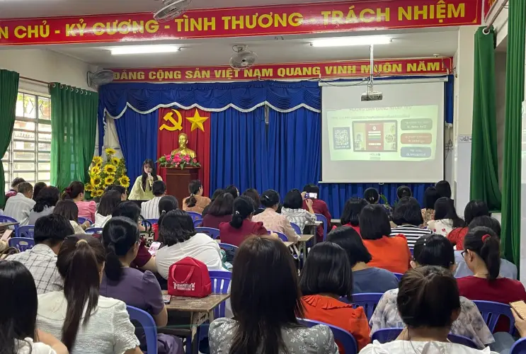 Trường THCS Nguyễn Viết Xuân Tổ Chức Tập Huấn Trực Tiếp Về Thư Viện Số DLib K12