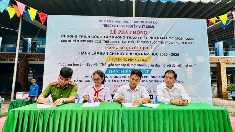 Trường  Nguyễn Viết Xuân Tổ Chức Tuyên Truyền Về Pháp Luật Giao Thông Đường Bộ