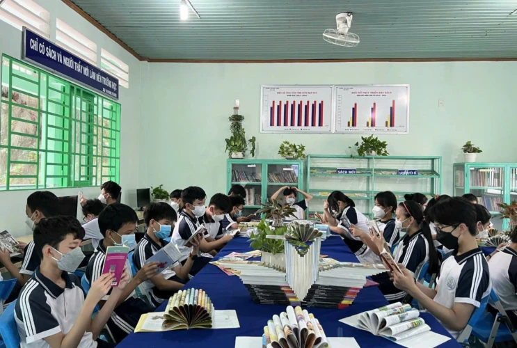 THCS Phú Cường thắp lửa đam mê tri thức trong Ngày Sách và Văn hóa đọc Việt Nam 2025