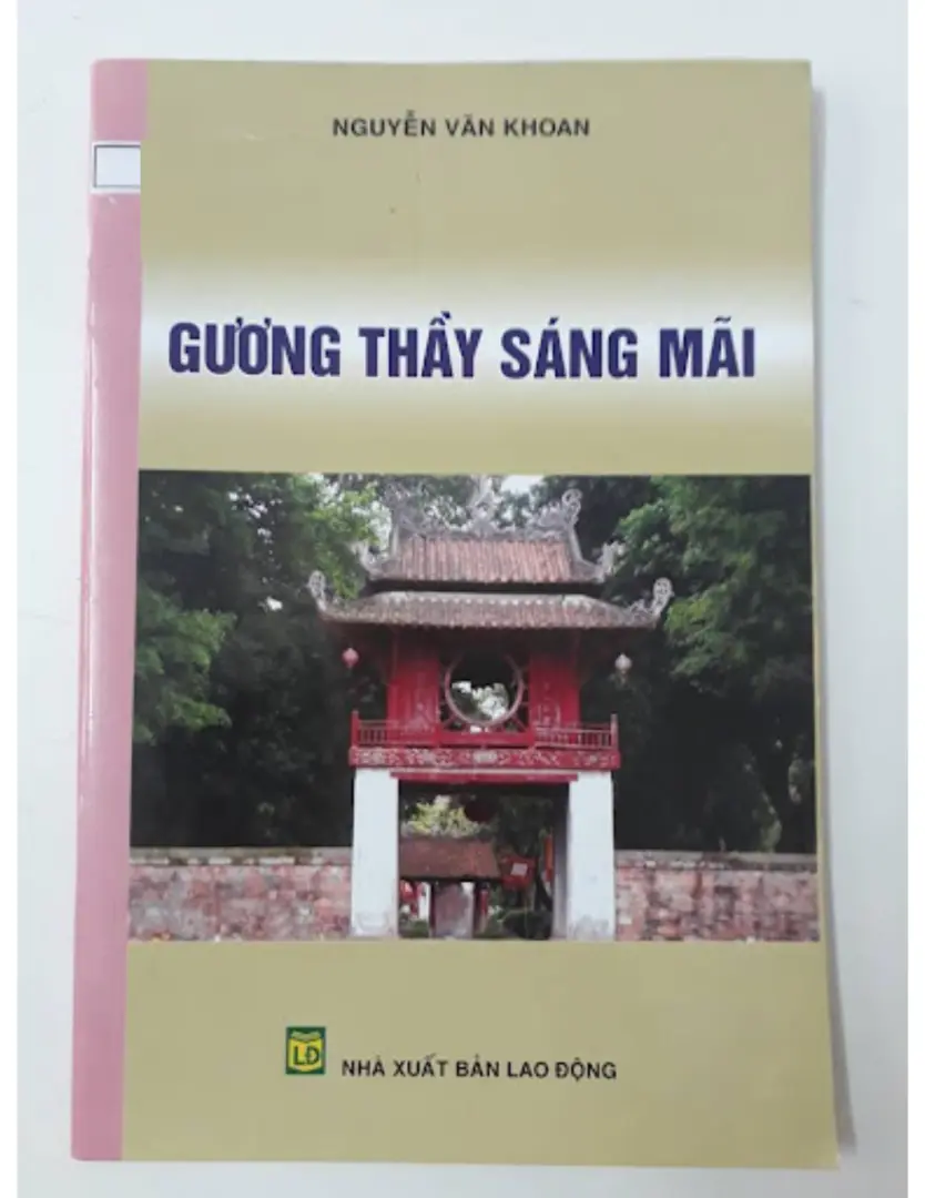 Gương thầy sáng mãi