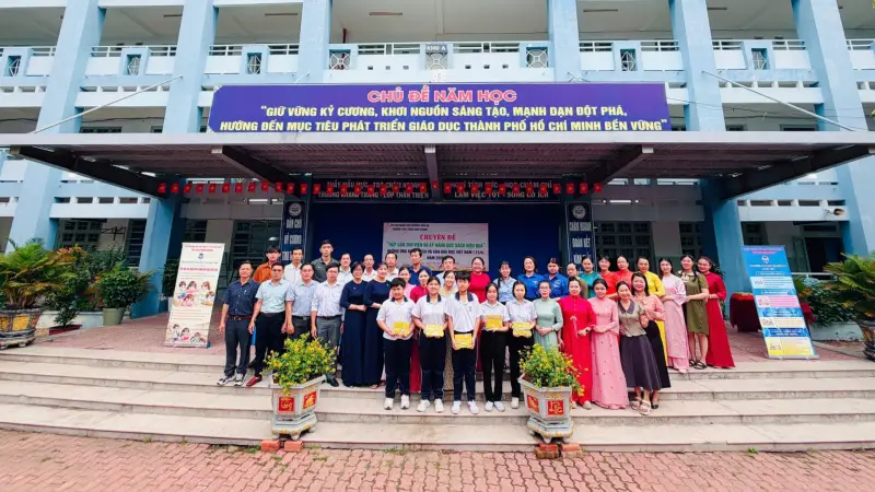 Bùng nổ Ngày Sách 2026 – Mang thư viện đến sân trường THCS Trần Bình Trọng