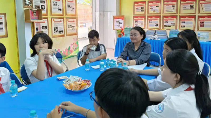 Tiết đọc thư viện Tháng 2 – Yêu thương từ những điều giản dị: Trang sách chạm đến trái tim gia đình