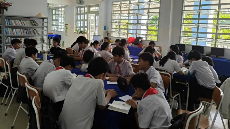 Tiết đọc thư viện Tháng 10 – Hạt giống tâm hồn nuôi dưỡng nhân ái