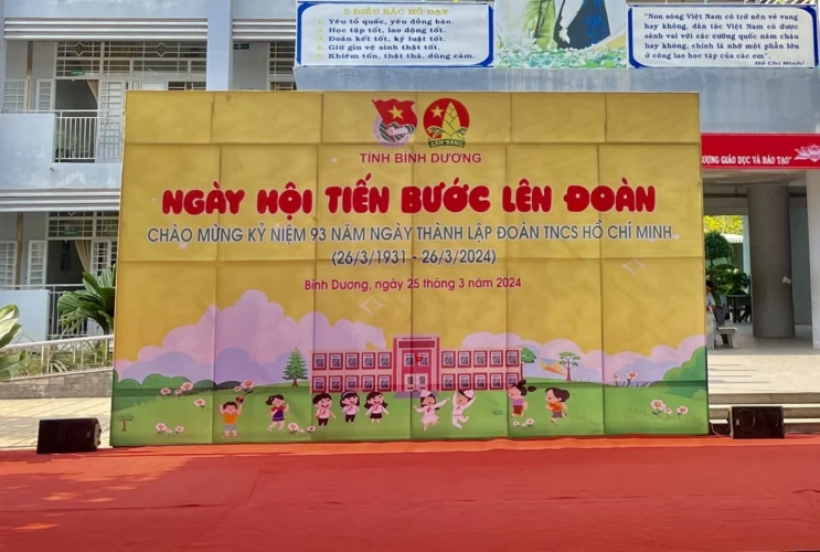 Sôi nổi ngày hội "Tiến bước lên Đoàn"