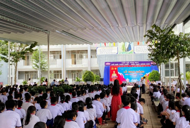 Lễ khai giảng năm học mới