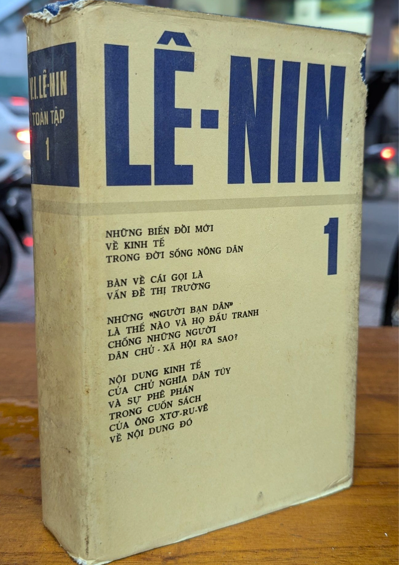 V.I.LÊ-NIN TẬP 1