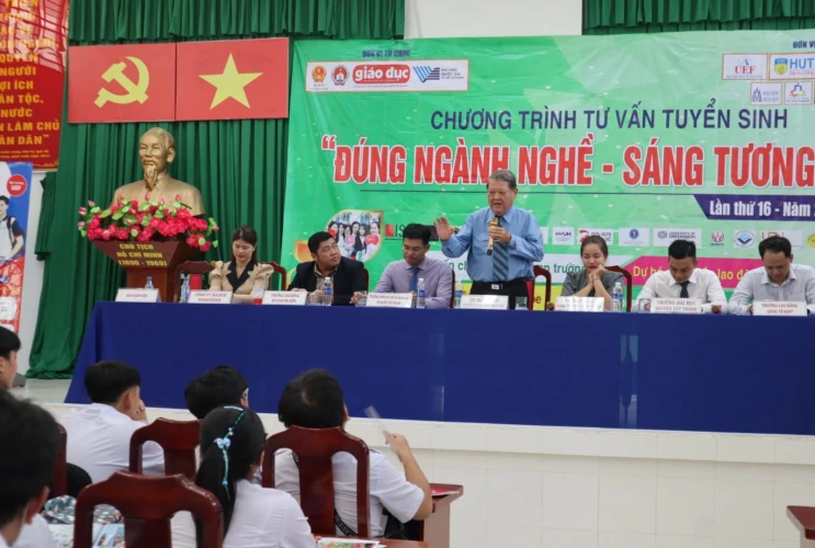 Tư vấn Tuyển sinh: Đúng Ngành Nghề - Sáng Tương Lai