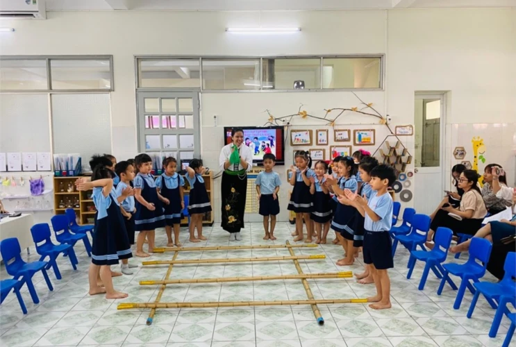 Hoạt động giáo dục âm nhạc cho trẻ mầm non