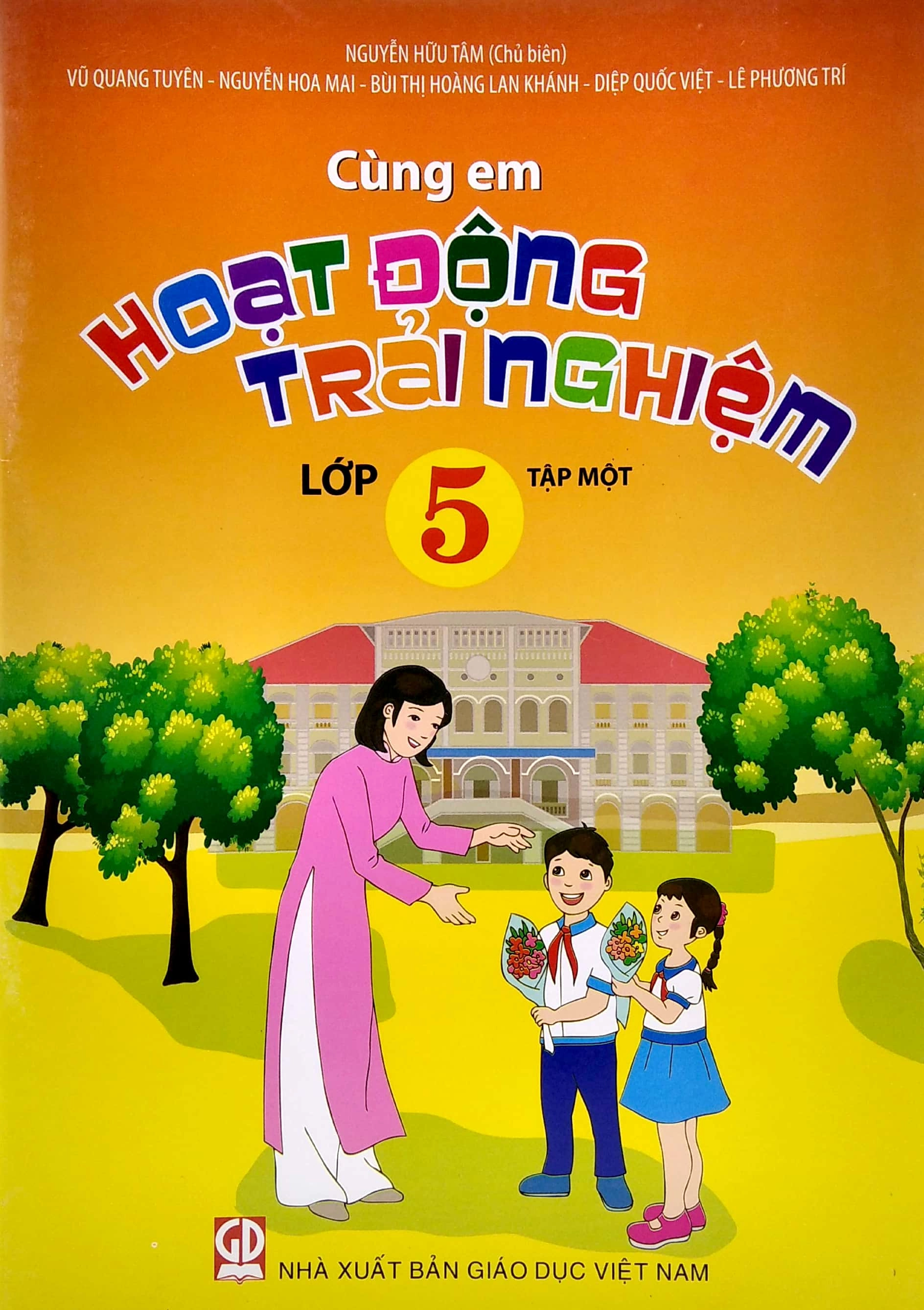 Cùng em hoạt động trải nghiệm 5 - Tập 1