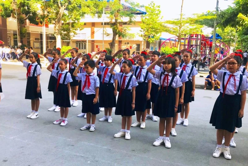 Hội thi “Nghi thức đội”, “Chỉ huy đội giỏi” cấp trường