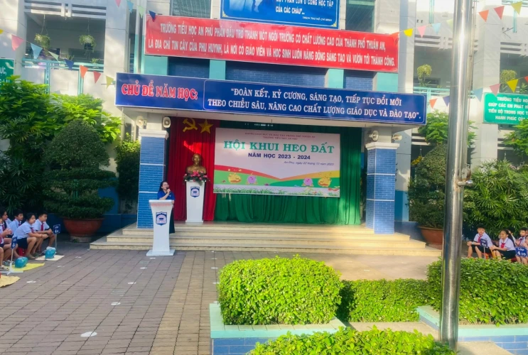 Liên đội Tiểu học An Phú -  Tổ chức Ngày hội khu heo đất đợt 1