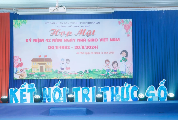 Họp mặt Kỷ niệm 42 năm ngày Nhà giáo Việt Nam (20/11/1982 - 20/11/2024)