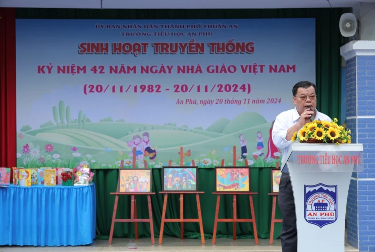 Sinh hoạt truyền thống: Kỷ niệm 42 năm Ngày Nhà Giáo Việt Nam