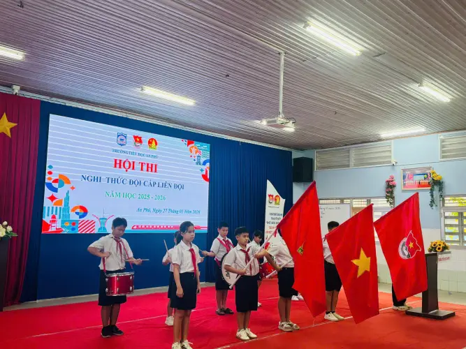 RỰC RỠ HỘI THI NGHI THỨC ĐỘI CẤP LIÊN ĐỘI TẠI TRƯỜNG TIỂU HỌC AN PHÚ NĂM HỌC 2025 - 2026