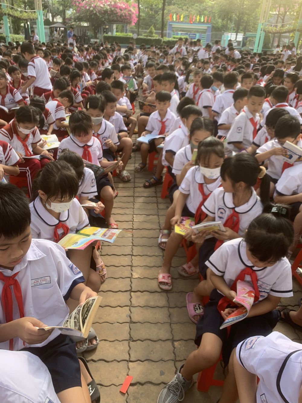 Các em học sinh Trường tiểu học An Phú