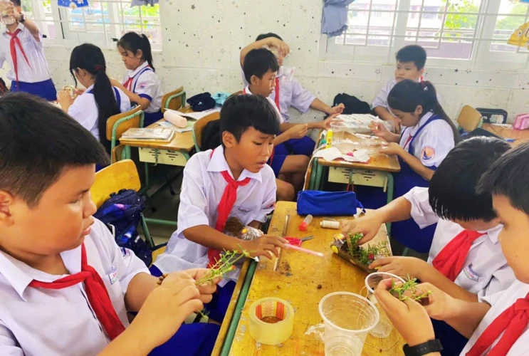 Trường TH Bàu Bàng đẩy mạnh các tiết học STEAM trong các môn học
