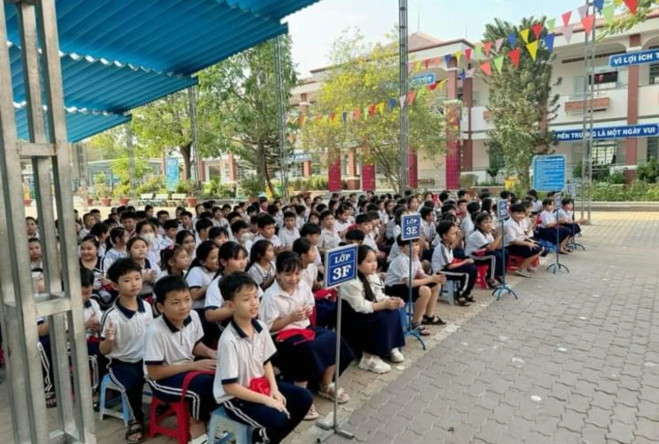 Lễ kết nạp Đội năm học 2023-2024