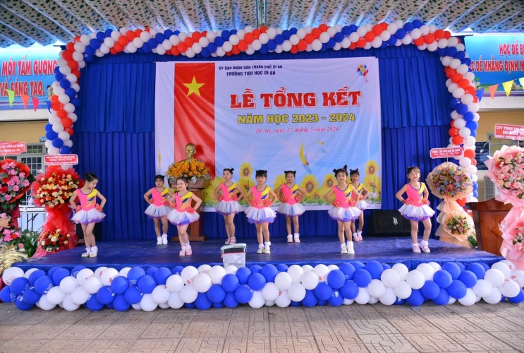 Trường Tiểu học Dĩ An tổ chức lễ Tổng Kết năm học 2023-2024