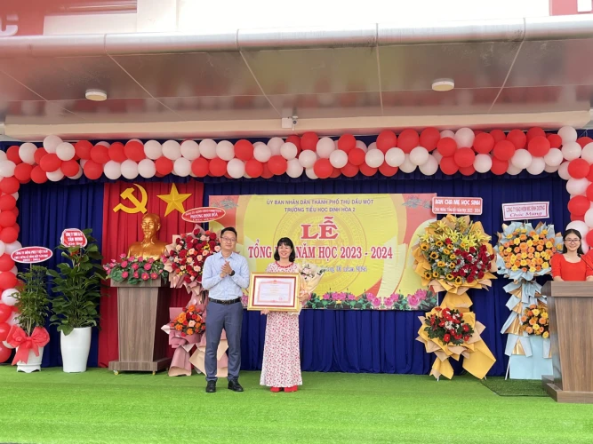 Lễ tổng kết năm học 2023 - 2024