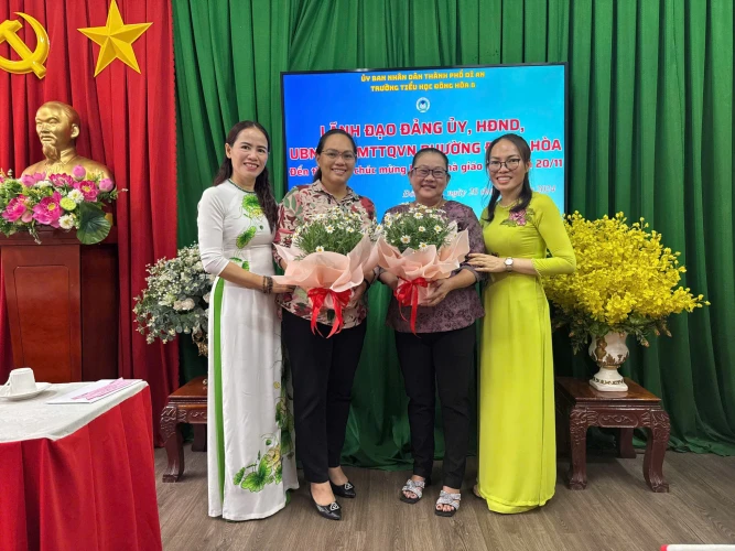 Vinh dự đón tiếp lãnh đạo phường Đông Hòa