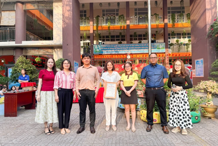 Lễ Trao Tặng Sách Từ Trung Tâm Ngoại Ngữ Châu Âu (EUC)