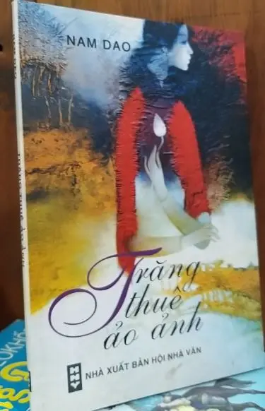 Trăng thuê ảo ảnh