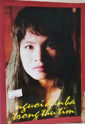 Người đàn bà trong thu tím