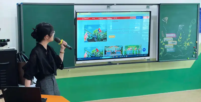 Tập huấn Thư viện số DLib K12 tại trường Tiểu học Lê Quang Định
