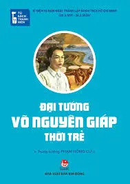 Đại tướng Võ Nguyên Giáp thời trẻ