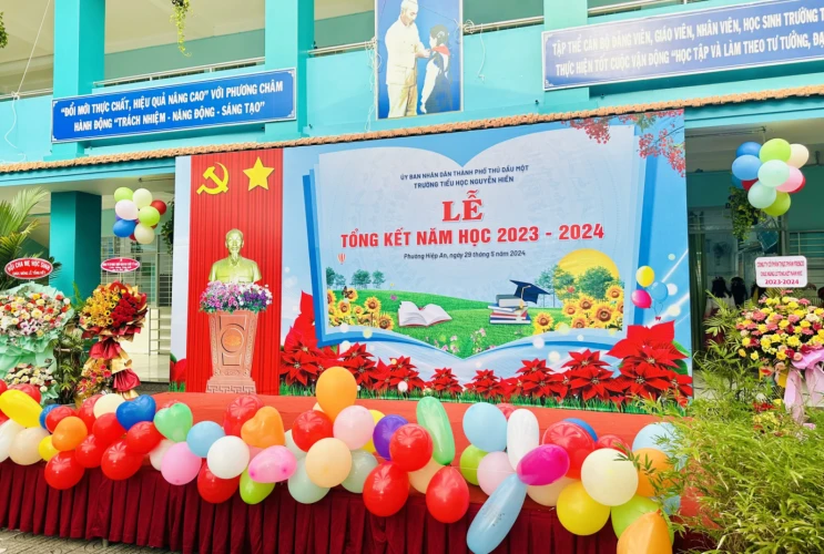 Lễ tổng kết năm học 2023-2024
