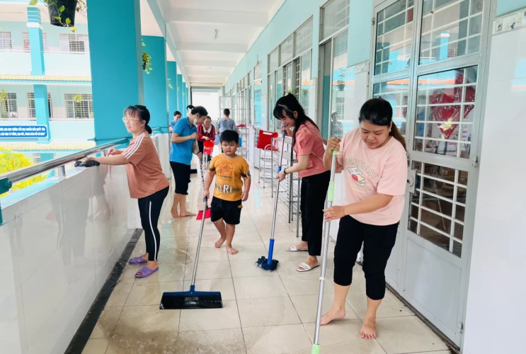 Tổng vệ sinh trường chuẩn bị năm học 2024-2025