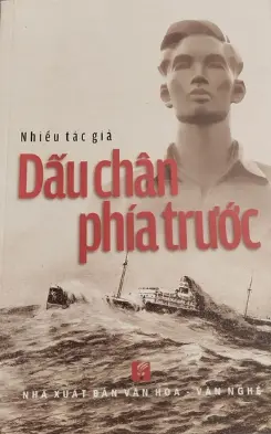 Dấu chân phía trước