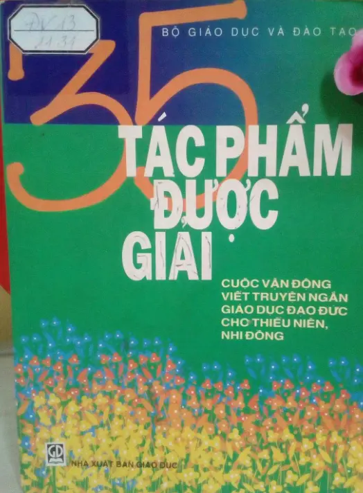 35 Tác phẩm được giải