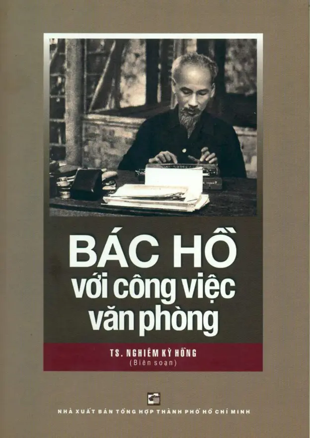 Bác Hồ với công việc văn phòng