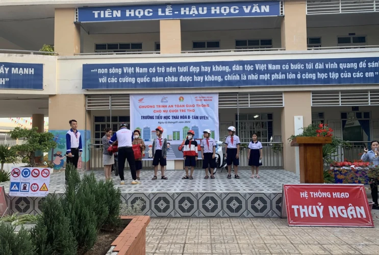 Chương trình An toàn giao thông cho nụ cười trẻ thơ