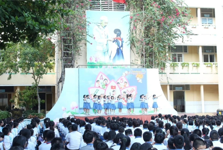 Kỉ niệm ngày thành lập Đội Thiếu niên Tiền phong Hồ Chí Minh