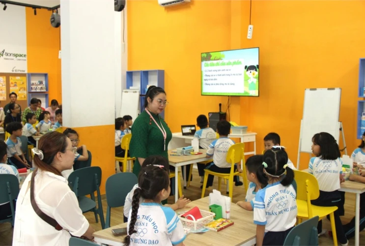 Giáo dục STEM trong trường học