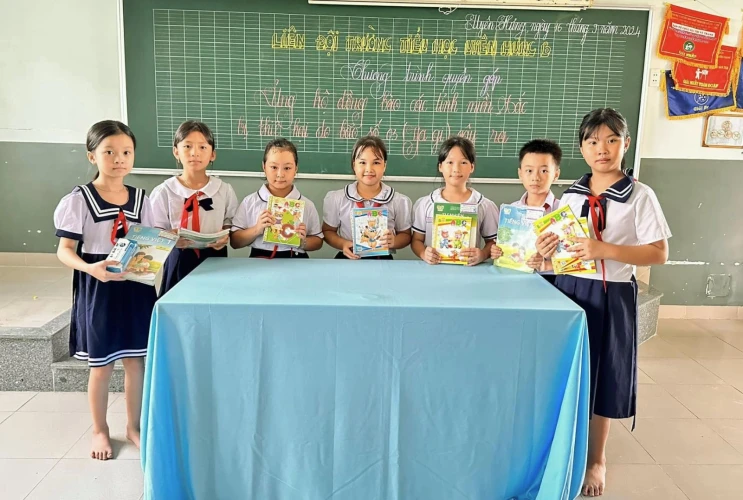 Trường TH Uyên Hưng B chung tay hướng về đồng bào miền Bắc bị thiệt hại do bão số 3